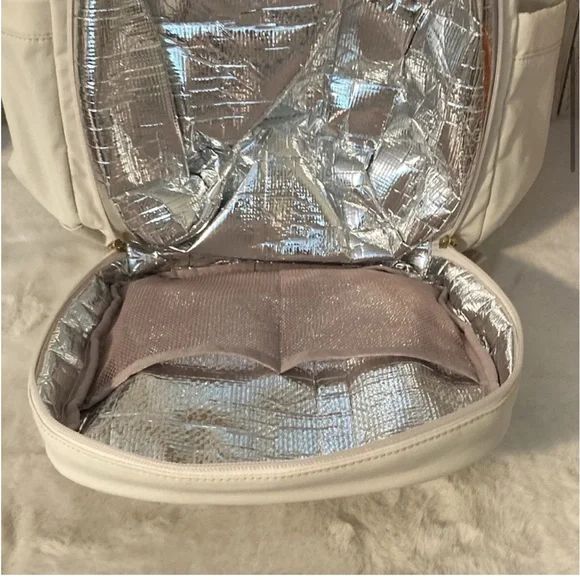 ISAAC MIZRAHI New York Tik Tok Viral Backpack| NWT| Cream Color - Picture 9 of 16